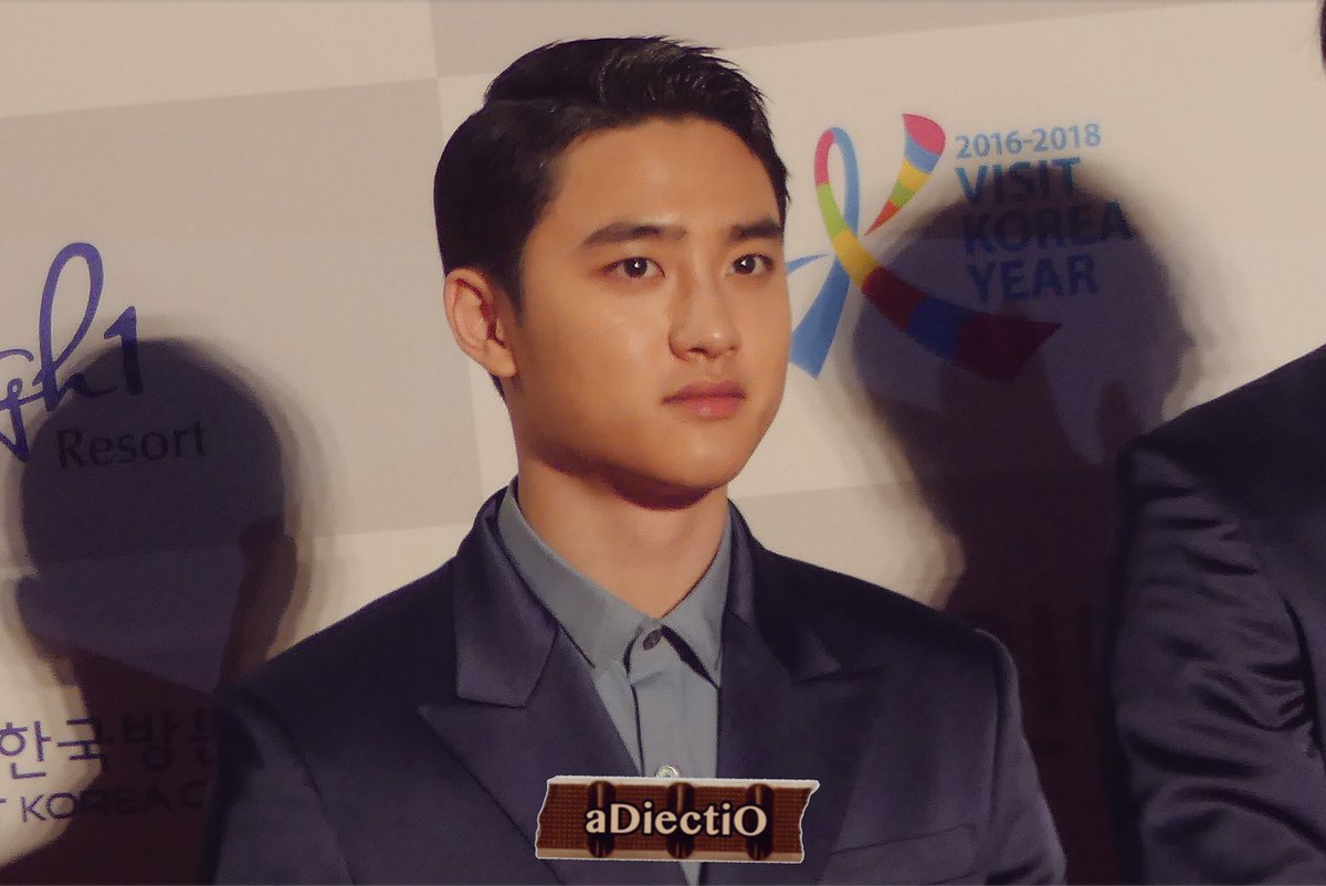 aDiectiO0112's tweet photo. 【preview】170119 서가대 레드카펫 https://t.co/tcCO0BCktr