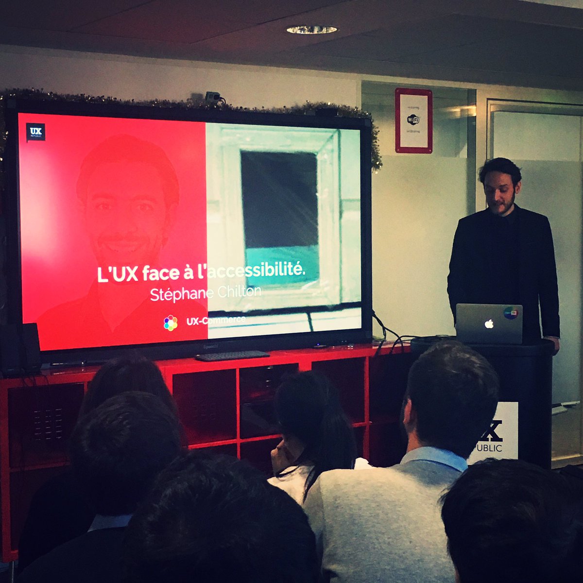 CarineWhatElse's tweet photo. L'#UX face à l'accessibilité par @StephChilton de la fondation #UXCommerce @UXRepublic #accessibility #uxdesign https://t.co/x37t12hXon