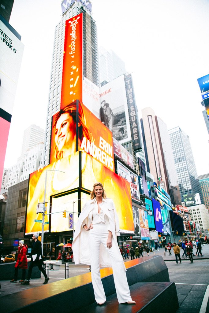 #TBT To last week in Times Square! Burning with my <a href="/OTheoryFitness/">Blog</a> and my billboard!! SO COOL! BurnwithErin.com🍊💪🏻😘