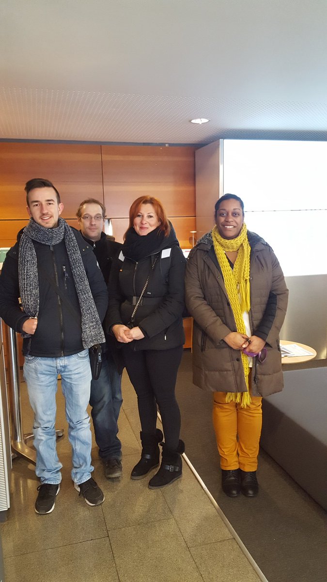 emmanueldubos's tweet photo. Vainqueurs du challenge intergares transilien novembre 2016. Bravo Gisors ! #challengeintergares #transilien #gisors https://t.co/Y4Jo4D6wn4