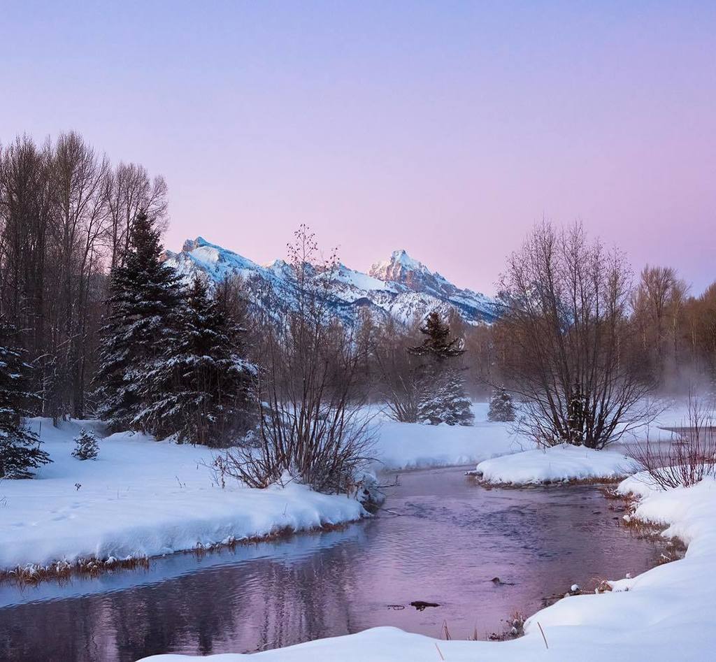 TSGJacksonHole's tweet photo. RIVERFRONT || 72 acres (or a slice of paradise) available on the mighty Snake River in Jackson Hole. Only 10 minute… https://t.co/QnZgwjHGQW