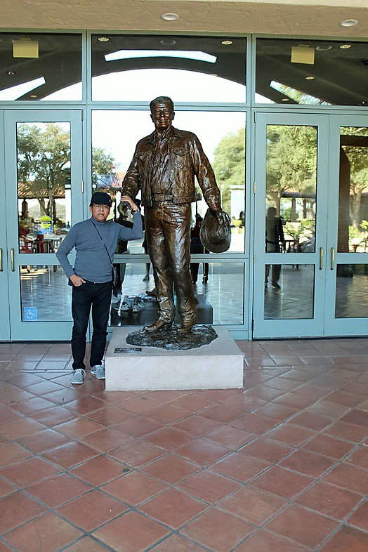 btbco12's tweet image. REGAN'S LIBRARY