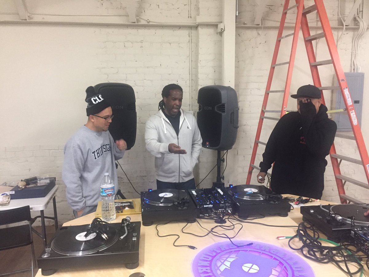 roughneckjihad's tweet photo. At the supreme lodge of Turntablist knowledge @BEATJUNKIES #westcoast #hiphop #thirdsight https://t.co/PMN3TOkPqQ