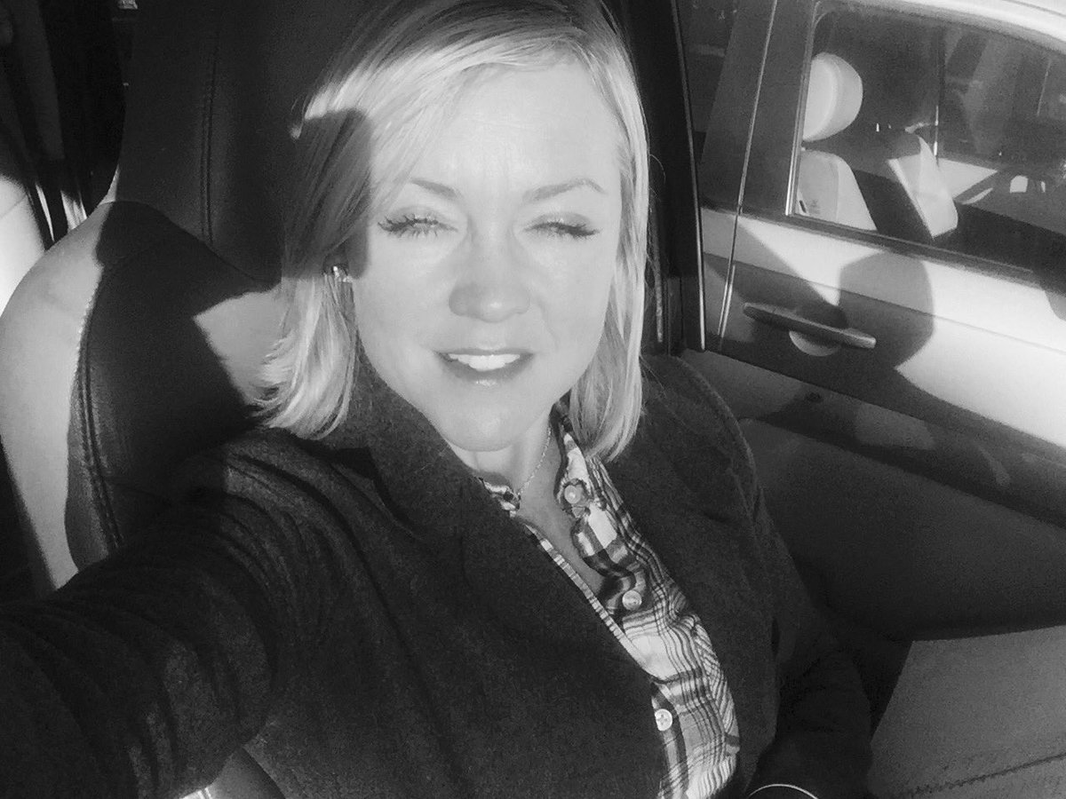 WhitneyKRandF's tweet photo. #LashBoostisamazingWKR #ihavealotionforthatWKR https://t.co/48PACG0WxG