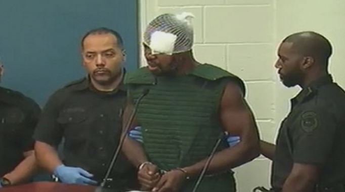 Accused #Orlando cop killer defiant in court, curses out the judge. bit.ly/2jcCv52 https://t.co/wgSo8XklKV