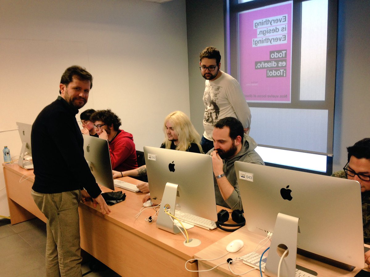 esi_valladolid's tweet photo. #Comienzamos #seminario #Tipografía Avanzada @enricjardi #tipography #design #designers #workshop #welcome #diseño https://t.co/nvrIPBKSkR
