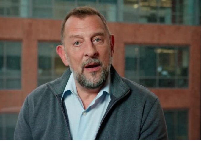 openshift's tweet image. Forrester’s @davebartoletti, “Containers make DevOps easier” 

#LinuxContainers