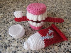 DrHelenKLester's tweet image. Happy Thursday! How cute are these dental inspired crafts? #WeMakeEugeneSmile
