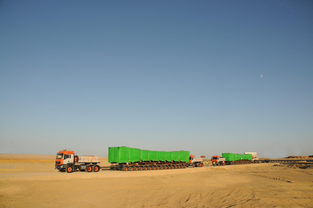 TorqueTweets's tweet photo. #UniversalTransport operating in Egypt with #Faymonville modules https://t.co/lgvYojPmxx #heavyhaulage https://t.co/8iR1ExAwpN