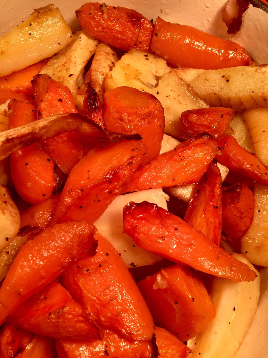 Traditional British Roast Gammon served at the Balcony today! Join us there and #sharethelove for great #food with us! #teamcompass