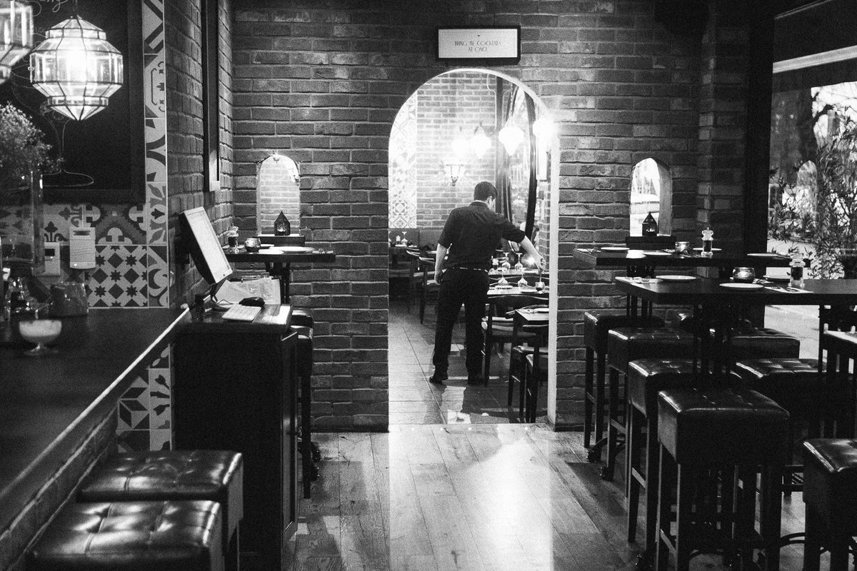 Bar Azita tweet media