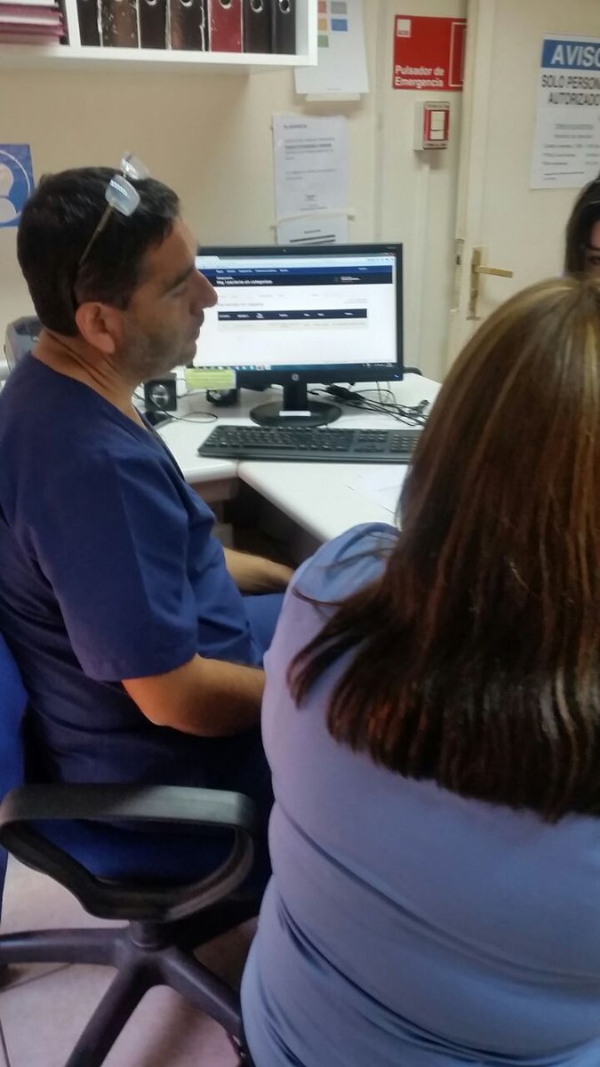 Rayen_Salud's tweet photo. Servicio de Urgencia Rural de @Mpirque cuenta con nuevo sistema @Rayen_Salud que aporta a un registro de atención en menos pasos #UX https://t.co/PomR2SJDYU