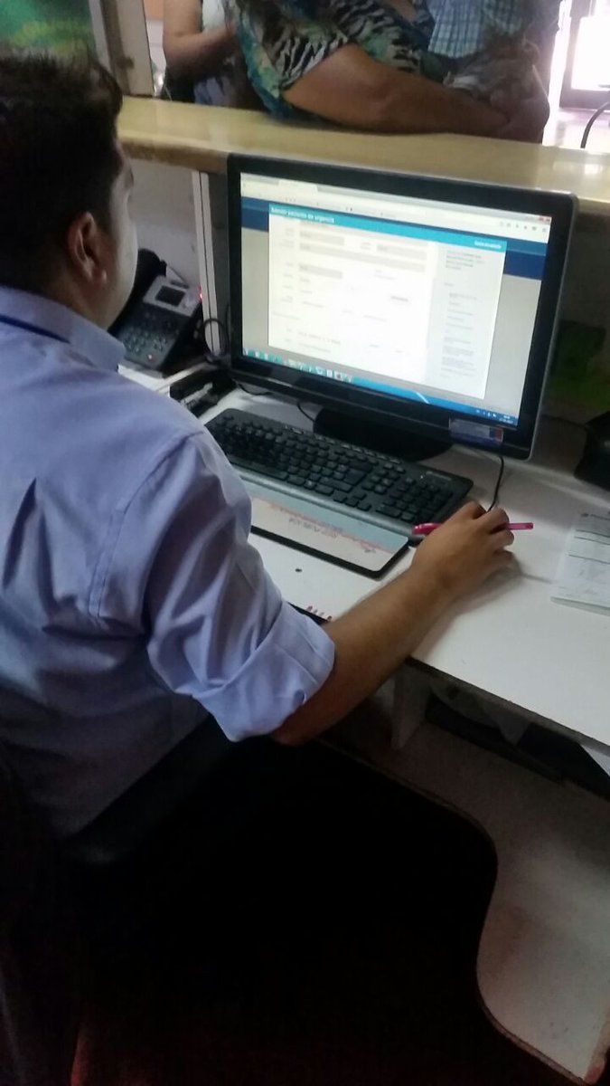 Rayen_Salud's tweet photo. Servicio de Urgencia Rural de @Mpirque cuenta con nuevo sistema @Rayen_Salud que aporta a un registro de atención en menos pasos #UX https://t.co/PomR2SJDYU
