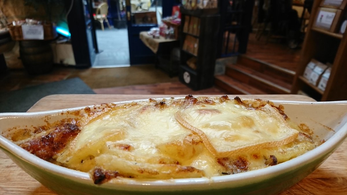 Madame Fromage On Twitter Eat Me Eat Me Tartiflette On The