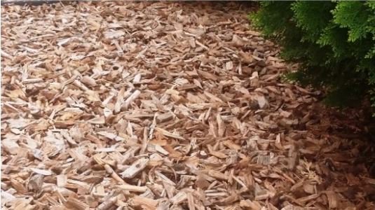 Tervex_'s tweet photo. L'encoixinat d'estella de fusta són xips de fusta tipus biomassa de mida molt uniforme. Protegeixen el terra, sobretot amb la  fred https://t.co/XaRyDy6vVd