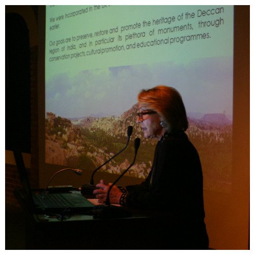 Jnanapravaha_M's tweet photo. Helen Philon speaks about the activities of the Deccan Heritage Foundation at #DHFI, Mirella Petteni Haggiag Annual Lecture

@Jnanapravaha_M https://t.co/XS4PBK6rNP