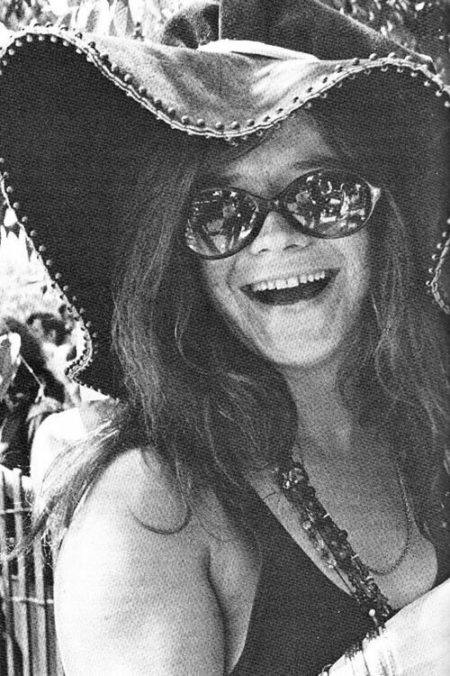 msf0rd's tweet photo. Happy Birthday, Janis ✌🎵 https://t.co/jrCQuJtFb8