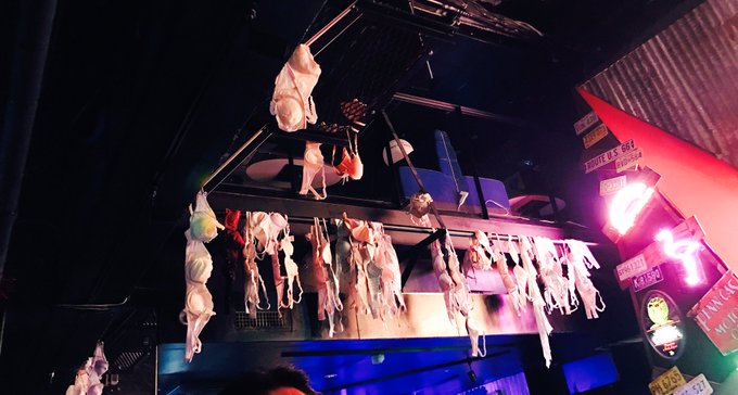 瀬里奈の鉄板からのコヨーテアグリーからのレッドドラゴン出勤🐉♡  自分がニンニク臭すぎて反省(　˙-˙　)でもおいしかった〜❤︎  いっぱいブラジャーぶら下がってた👙笑 https://t.co/jj