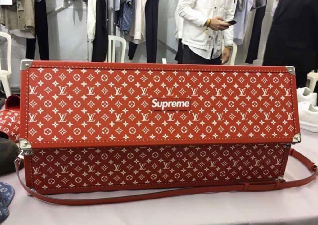 supreme x lv luggage