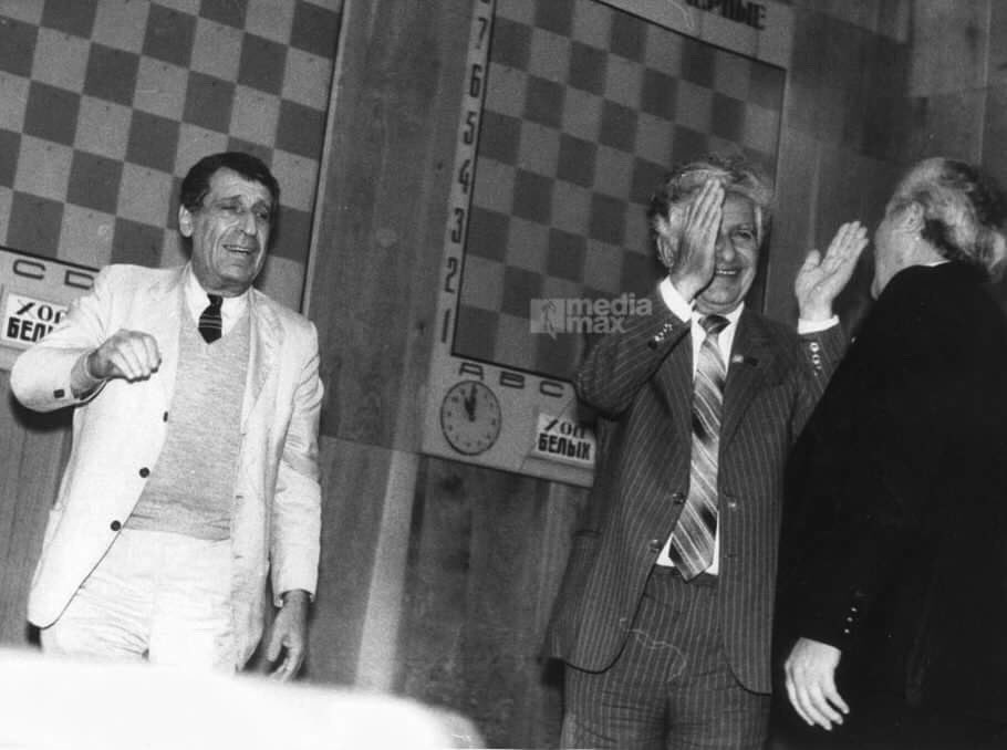 armenia's tweet photo. #Armenia'n composers #ArnoBabajanyan and #EdwardMirzoyan celebrating #Olympic champion #HrantShahinyan's 60th jubilee at #ChessHouse. 1983 https://t.co/HFuJ2aH7W4