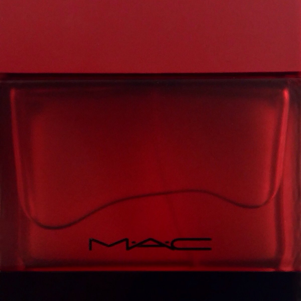 JoseOjedaOfl's tweet photo. #YoSoyRubyWoo... Cuál es tu fragancia MACShadescent favorita?

#IamRubyWoo... What's your favorite #MACShadescent?

@maccosmetics https://t.co/p6bNb97dpA
