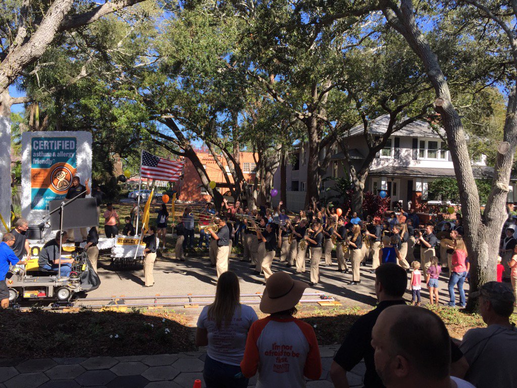 HHSClassActBand (@hhsclassactband) on Twitter photo 