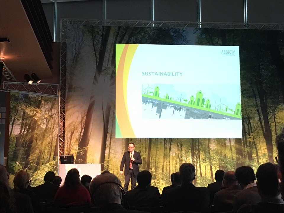 bioenergyEU's tweet photo. Said at #cebc2017: We should not be afraid of #sustainability but address it pragmatically! @DidzisPalejs, @AEBIOM President. https://t.co/m42iv3J7cs