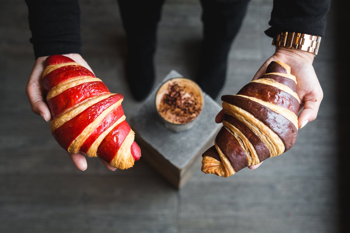 RegalMatinal's tweet photo. Framboise ou chocolat? https://t.co/d9KuRMY1VR