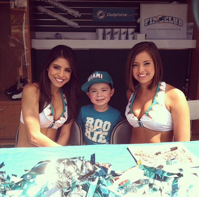 #TBT to a few years back. You know I have to teach my little man the aqua and orange way 🐬🐬🐬 @MDC_JessicaC #FinsUP