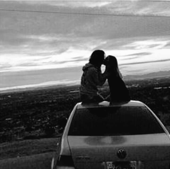 barbicasex's tweet photo. "Hay amores que duran para siempre, aunque no estén juntos." https://t.co/gtOkW4sian