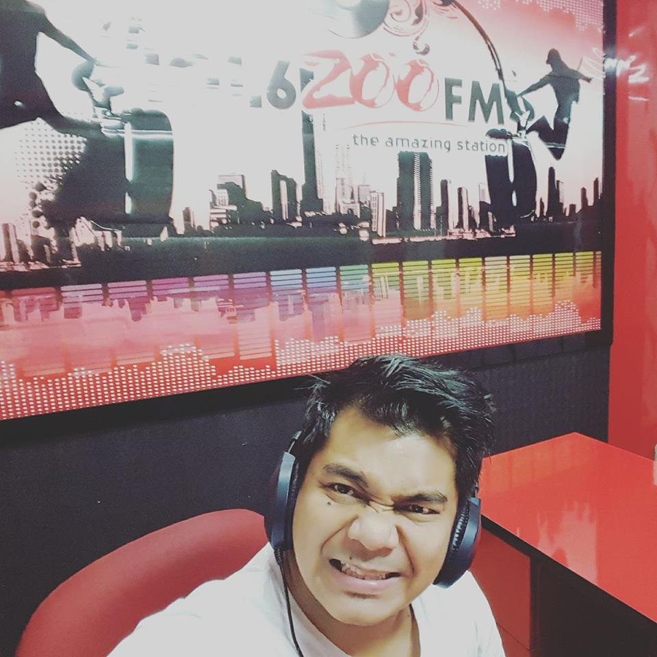 zoofmbatam's tweet photo. Dengerin lagu kesukaan kamu disini guys #Amazingrequest
Ada Noel Dog yang nemenin kamu
#Request1016 #Malamjumat https://t.co/DIW3gjtbr9