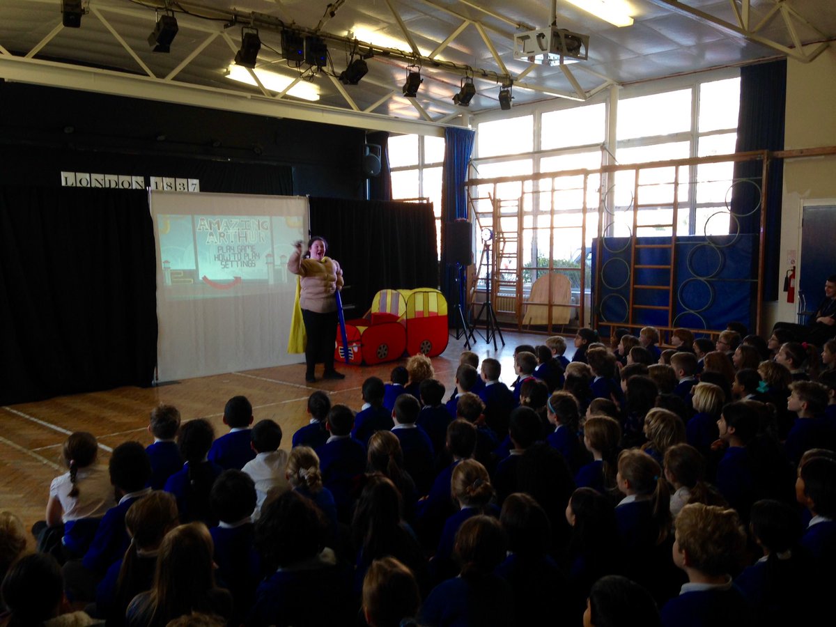 groveparksch's tweet photo. Great to have assemblies on e-safety today for #KS1 &amp; #KS2. Very informative with helpful top tips. #besafeonline https://t.co/UeUDqCDj3m