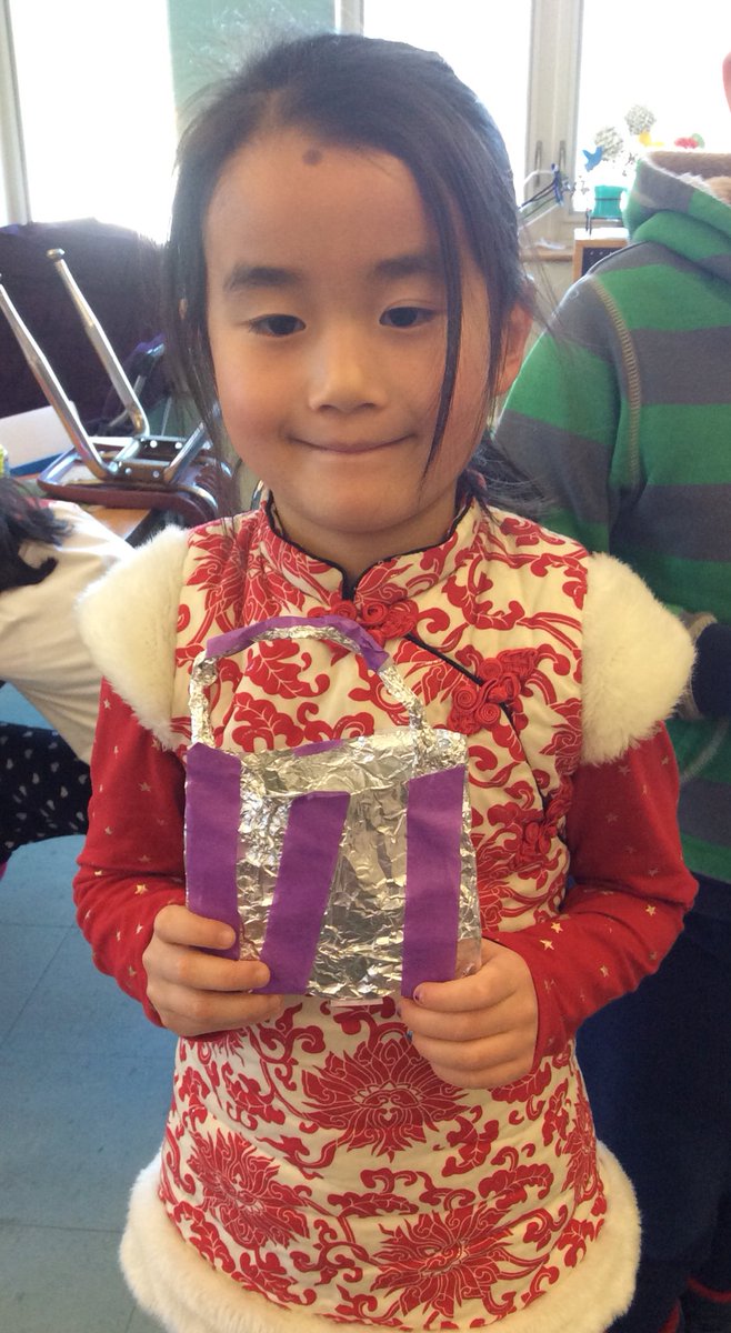 JX made a super cute purse out of tin foil and painters tape in our maker space.