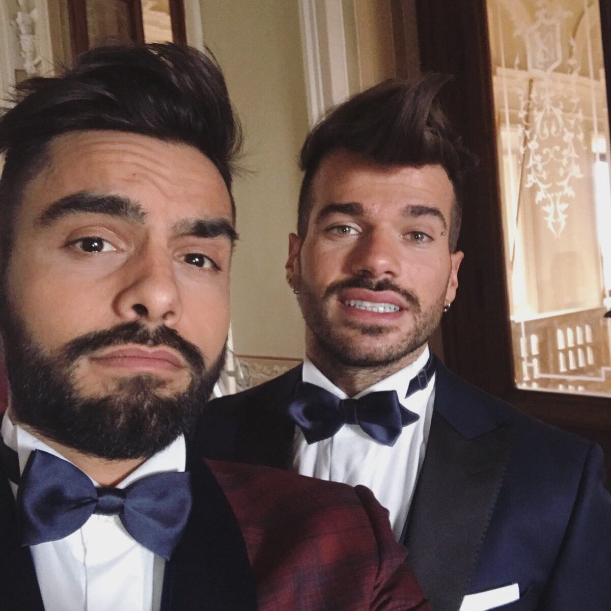 sona_claudio's tweet image. Oggi sposi per #andreapadovansartoria 😆
carini eh, che ve ne pare!?

#clariooggisposi