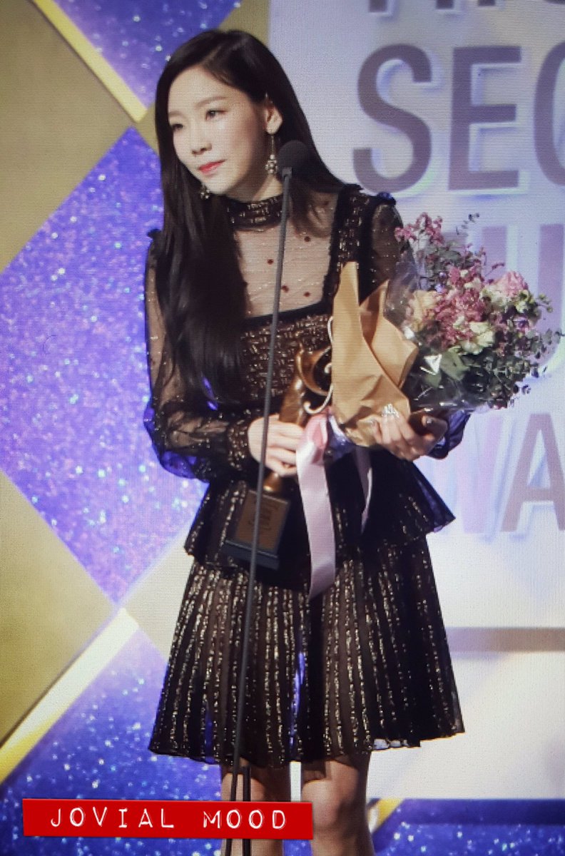 [PIC][19-01-2016]TaeYeon tham dự " 26th High1 Seoul Music Award" vào tối nay C2il3OjVEAAYFyG