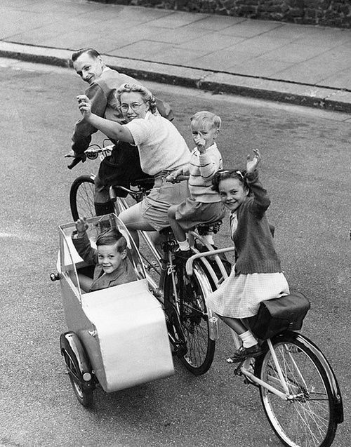 Be_Cyclette's tweet photo. Je sais pas vous, mais nous on prépare déjà notre #Voyage à #velo de cet été ! 👨‍👩‍👦‍👦>🚞>🚵‍♀️>🏔️>⛺️>🌅 https://t.co/HS2yLV1tnV