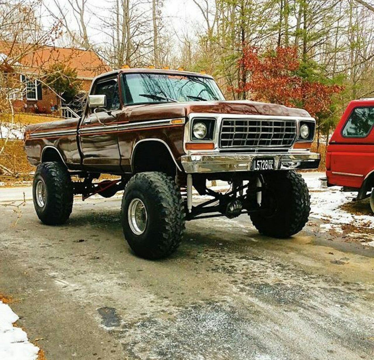 THROWBACKTRUCKS's tweet photo. #Ford https://t.co/X7mwnLOEug