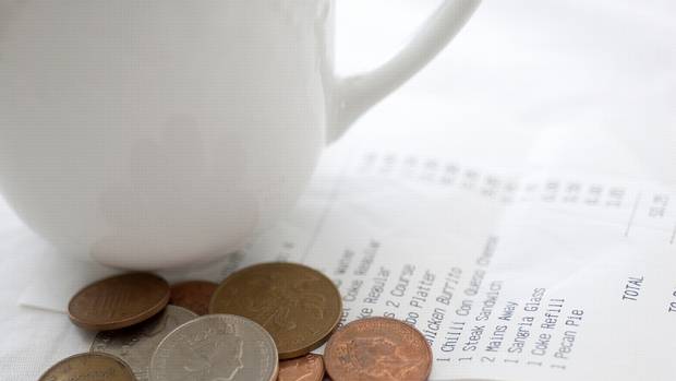 Winnipeg server grateful after woman gives her a $1,000 tip on $87 bill
trib.al/pAvjxgl