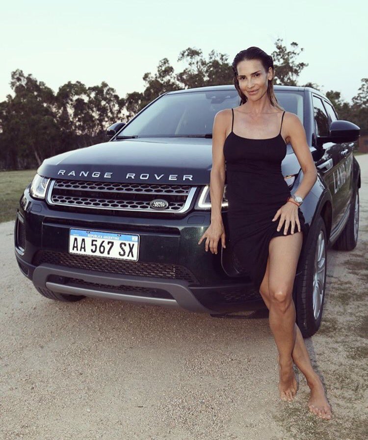 GrupoMassAr's tweet photo. @mariavqz1 eligió @landrover_arg para este verano #puntadeleste #2017 #masspunta https://t.co/agWCzvNMzl