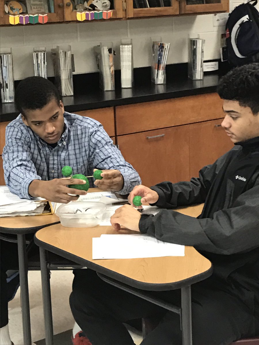 MsFusinaChem's tweet photo. Using styrofoam balls to build VSEPR models to visibly and tangibly see the shapes #TangibleScience #SaintsLearn https://t.co/86nnhmAbfP