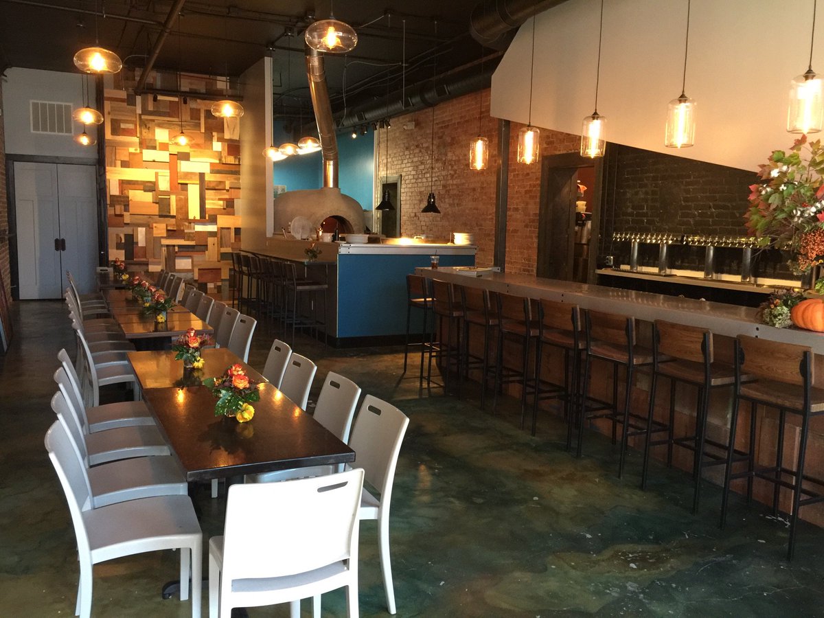 rootandvine's tweet photo. New Year. New space. Come check out the wood fired pizzas and 42 craft taps. https://t.co/GhgqtJU9cE
