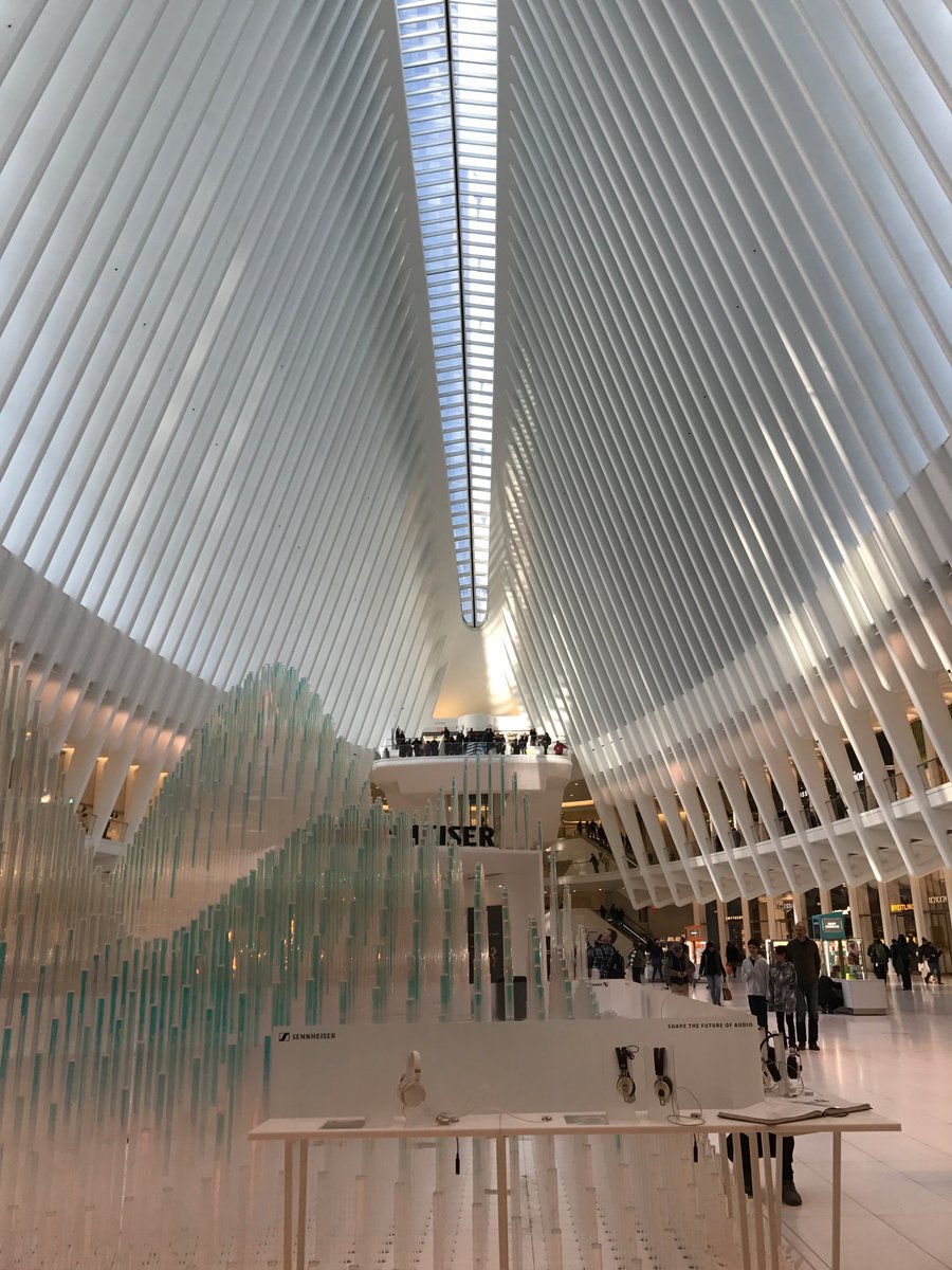 jvaloderauber's tweet photo. Visite de l'Oculus #ShoppingCenter #NewYork #nrf17 @WestfieldAU https://t.co/27lr26qGIY