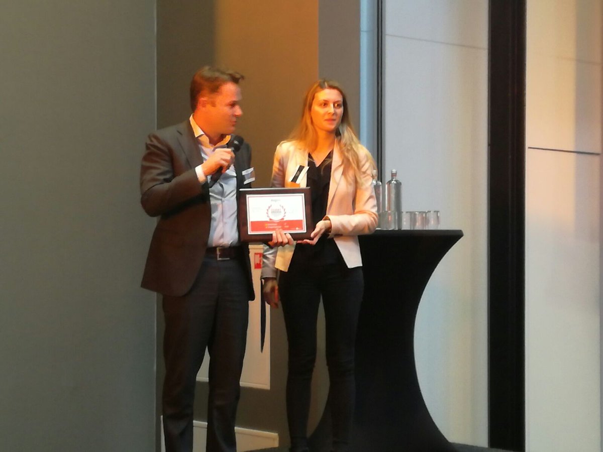 ClientAwards's tweet photo. Gefeliciteerd @Aegon_NL als beste #opdrachtgever van Nederland #clientawards #dvdflex https://t.co/EhKMCkjfbM