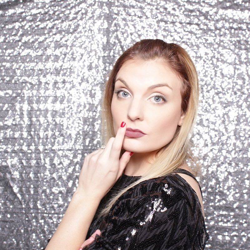 frillsandfinery's tweet photo. Thank you #ibmadison for featuring me as Professional of the Week! https://t.co/P2sYD7CLrJ #madison #madisonwi #photobooth https://t.co/7QMxALSJLZ