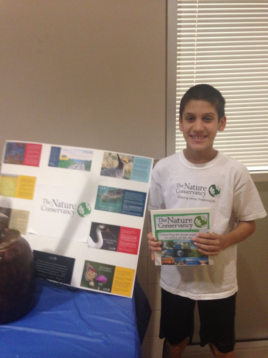 ParksideQUEST's tweet photo. 5th grade QUEST students sharing their GIVE BACK products!  Non-fiction books about the semester of service!! https://t.co/rXUaDOCJ9o