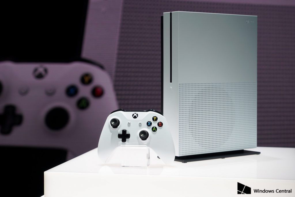RCMTMicrosoft's tweet photo. RT @Aoandosaraki "Microsoft’s Mike Ybarra Shows off New Xbox One Guide Design  https://t.co/l6MrVKOnYD" https://t.co/FQbpbg88sJ https://t.co/NS9r3U31A1