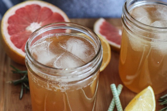 New on the blog // Homemade Citrus and Rosemary Kombucha recipe! goo.gl/b4FJC5 #kombucha #guthealth #probiotics #cleaneating