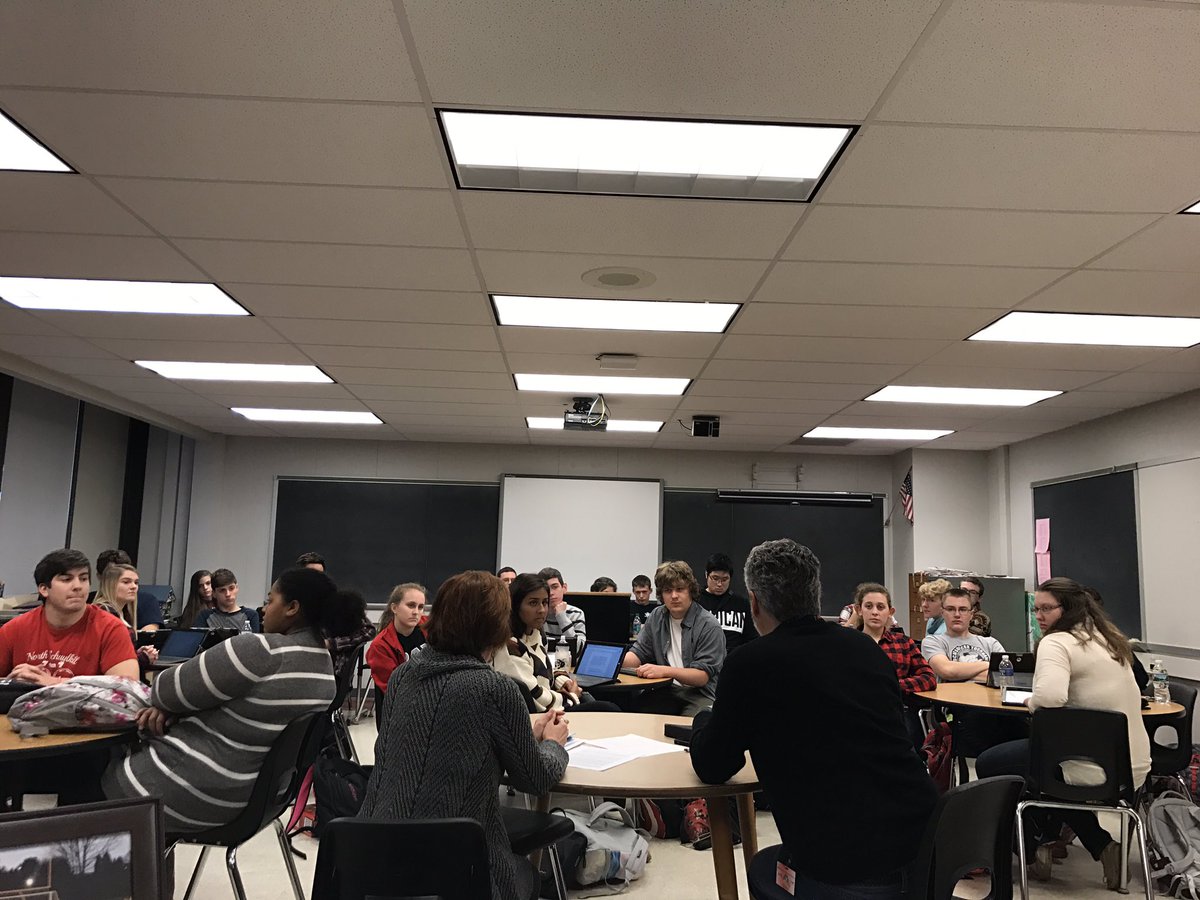 MrMcGarry_BHS's tweet photo. Playwright Anthony Clarvoe and director Laurie McCants speak to BHS students about the play "Gunpowder Joe" #cultureintheclassroom https://t.co/jdJ55puFt3