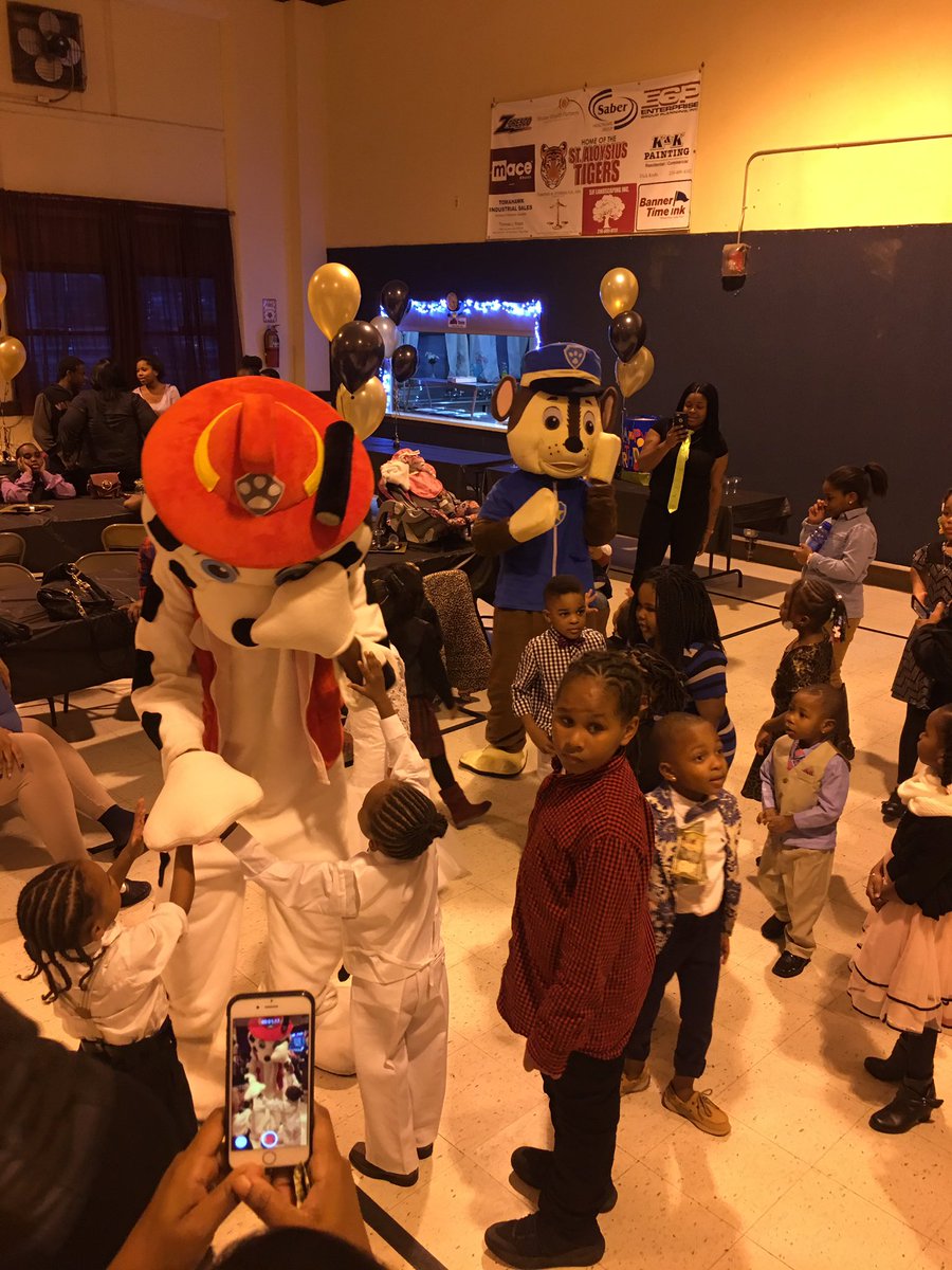 funboxeventsllc's tweet photo. #2017 #characters #Events #Cleveland https://t.co/9YjR2sIiow 🚨🚨🚨 https://t.co/t6DJBgzXTg