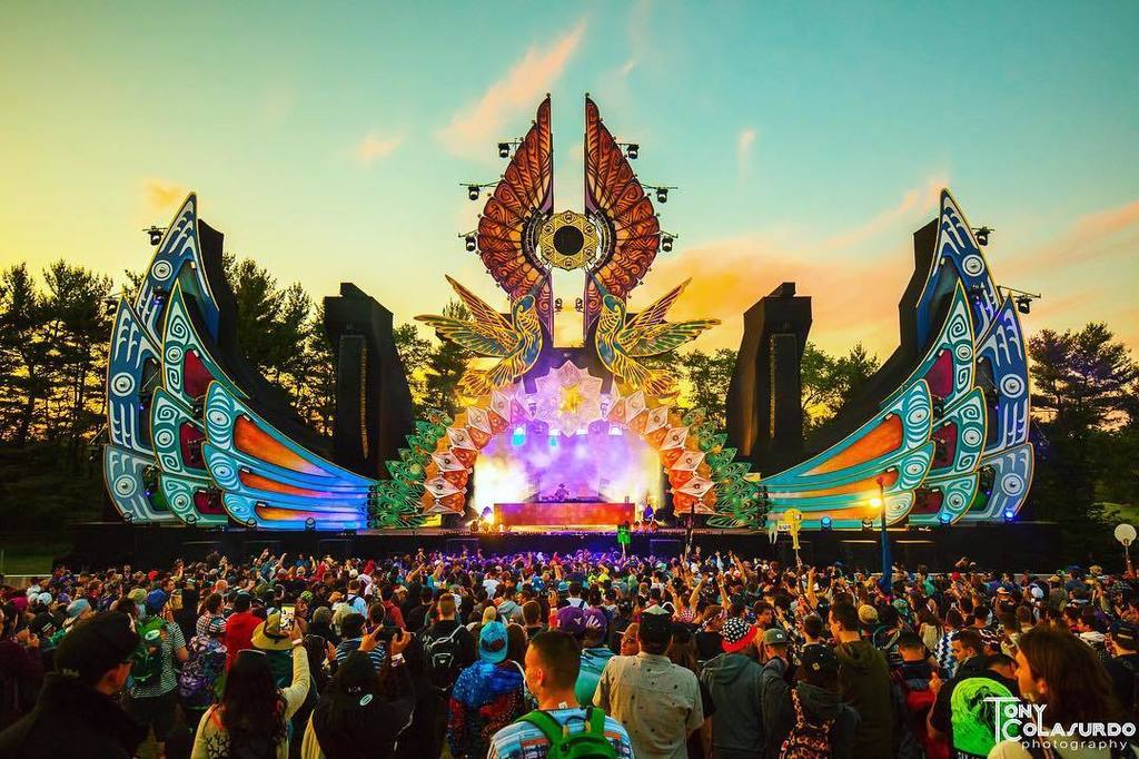 Tony_Colasurdo's tweet image. 10/30 #ML2016 had the best sunsets! Ft. @mr_carmack •
@canonusa 5d3 + 16-35 f/4L
•
#EDM #teamcanon #edmvibes #mlusa…